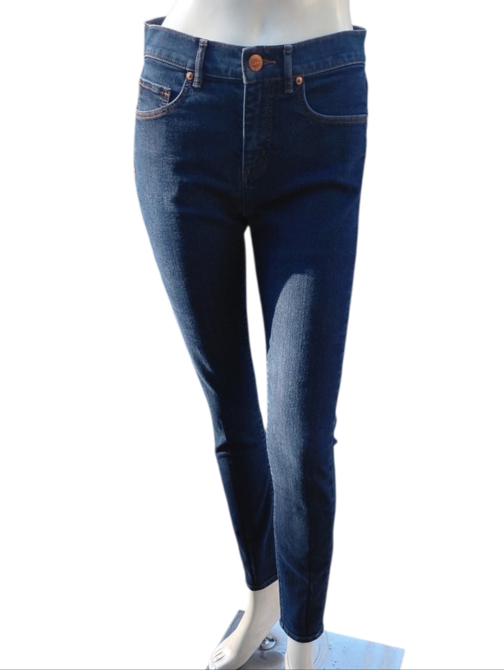 5288...Women's Loft Skinny High-Rise Jeans Size 26/2, 9" Rise - Picture 2 of 6